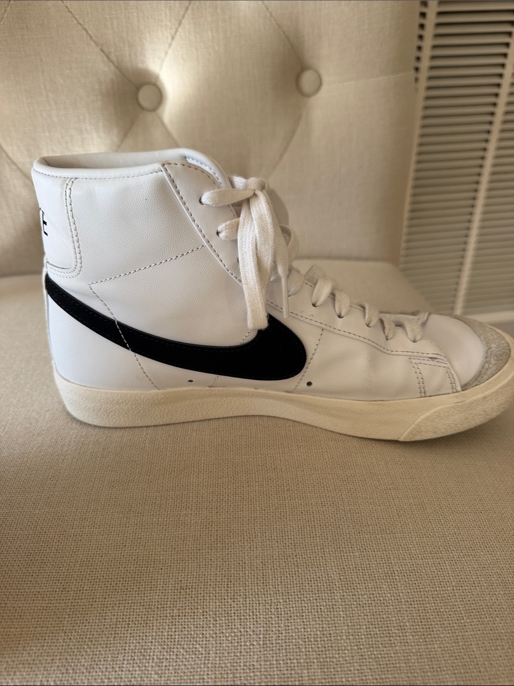 Nike White High-Top Sneakers (Blazers)with Black Swoosh size 8.5 - Picture 8 of 11